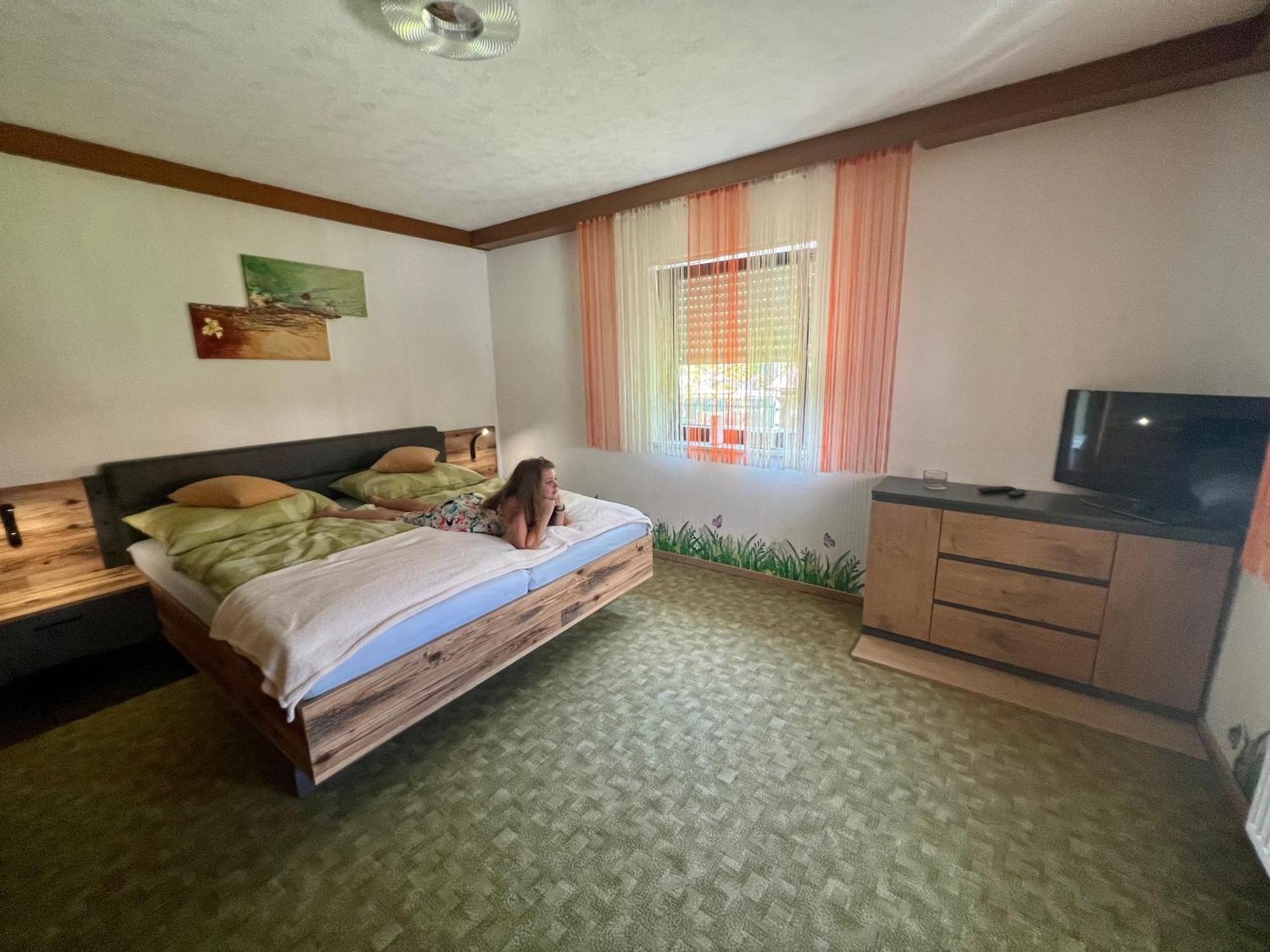 Apartmán Haus Gruber - Valentina & Gabriel In Der Waldheimat Krieglach Exteriér fotografie
